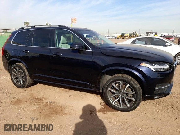 2019 Volvo XC90 Momentum with VIN YV4102CK6K1468354, listed as a Copart auction lot 69518412 with 39,563 mi miles. Bid and sale history available at carsss.com. Image 4.