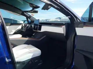 2022 Tesla Model X with VIN 7SAXCDE58NF341112, listed as a IAAI auction lot 41632491 with Not Provided miles and . Bid and sale history available at DreamBid. Image 5.