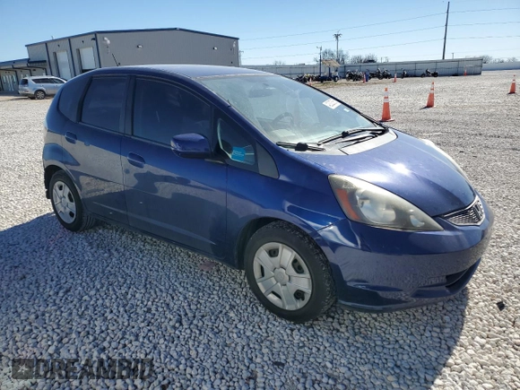 2013 Honda Fit with VIN JHMGE8H32DC011890, listed as a Copart auction lot 42323065 with 86,471 mi miles and Salvage Title. Bid and sale history available at carsss.com. Image 4.