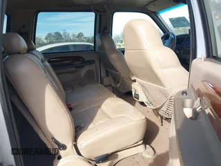 2000 Ford Excursion Limited с VIN 1FMNU42S2YEE35113, выставлен на аукционе IAAI как лот 41221090 с пробегом 375 148 миль миль и . История ставок и продаж доступна на DreamBid. Изображение 8.