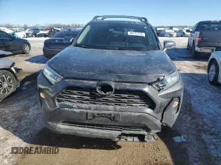 2021 Toyota RAV4 XLE Premium with VIN 2T3A1RFV2MW228513, listed as a Copart auction lot 46177175 with 79,216 mi miles and Salvage title. Bid and sale history available at DreamBid. Image 5.