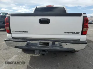 2005 Chevrolet Silverado 1500 LS z VIN 2GCEC13T751337303, wystawiony jako Copart lot #57623445 z przebiegiem 160 013 mil mil oraz Czysty tytuł • Clean title. Historia ofert i sprzedaży dostępna na DreamBid. Obrazek 6.