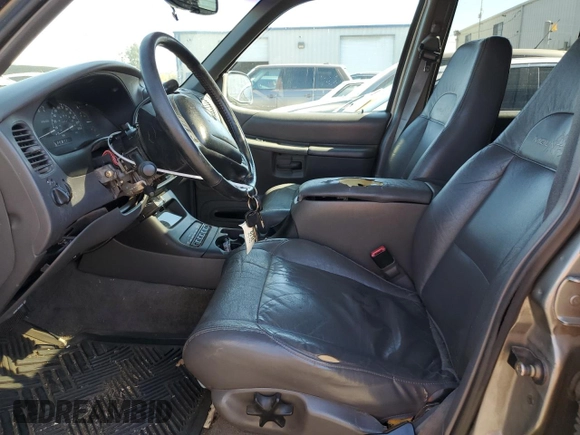 1999 Mercury Mountaineer with VIN 4M2DU55P9XUJ28680, listed as a Copart auction lot 74398644 with 208,547 mi miles and Clean title. Bid and sale history available at DreamBid. Image 7.