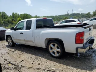 2007 Chevrolet Silverado 1500 LT w/1LT with VIN 1GCEC19J57Z521185, listed as a Copart auction lot 65677314 with 243,650 mi miles and Non Repairable. Bid and sale history available at carsss.com. Image 2.