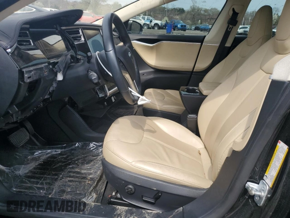 2013 Tesla Model S z VIN 5YJSA1CN8DFP22679, wystawiony jako Copart lot #51812615 z przebiegiem 1 211 mil mil oraz Czysty tytuł • Clean title. Historia ofert i sprzedaży dostępna na DreamBid. Obrazek 7.