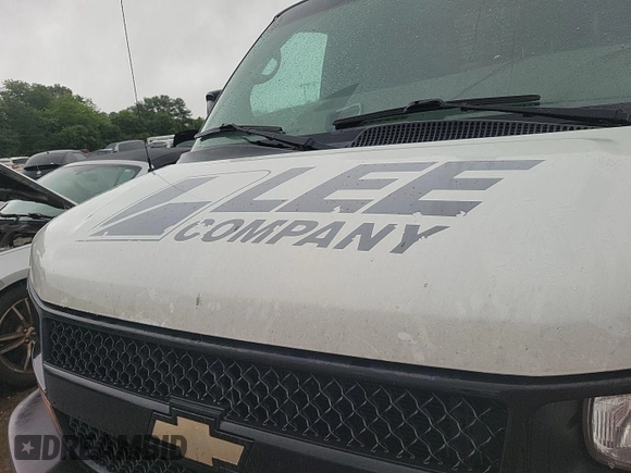 2015 Chevrolet Express Cargo with VIN 1GCWGFCF0F1248728, listed as a IAAI auction lot 42561489 with 263,640 mi miles and . Bid and sale history available at DreamBid. Image 27.