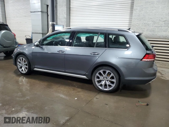 2018 Volkswagen Golf S с VIN 3VWH17AU5JM750323, выставлен на аукционе Copart как лот 49398595 с пробегом 49 779 миль миль и Списание • Salvage title. История ставок и продаж доступна на DreamBid. Изображение 2.