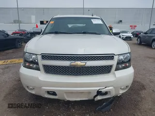 2010 Chevrolet Suburban LTZ with VIN 1GNUCKE03AR248244, listed as a IAAI auction lot 41677238 with 184,698 mi miles. Bid and sale history available at carsss.com. Image 12.