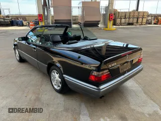1995 Mercedes-Benz E Class with VIN WDBEA66EXSC281846, listed as a Copart auction lot 50452635 with 83,149 mi miles and Clean Title. Bid and sale history available at carsss.com. Image 3.