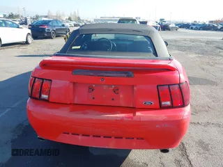 2000 Ford Mustang with VIN 1FAFP4444YF198834, listed as a IAAI auction lot 40780129 with 189,915 mi miles. Bid and sale history available at carsss.com. Image 16.
