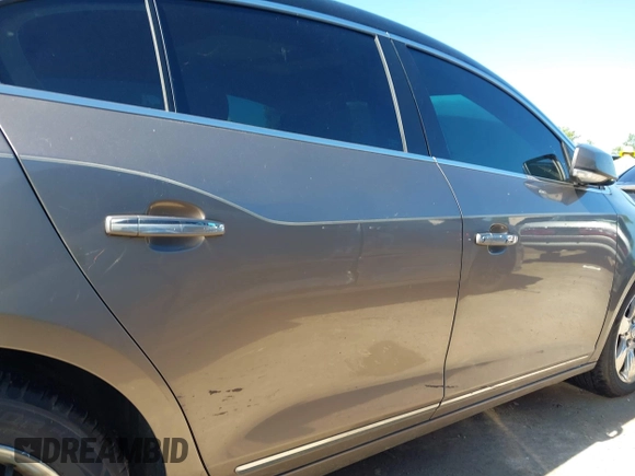 2010 Buick LaCrosse CXL z VIN 1G4GC5EGXAF285504, wystawiony jako IAAI lot #42632282 z przebiegiem 149 095 mil mil oraz . Historia ofert i sprzedaży dostępna na DreamBid. Obrazek 6.