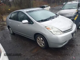 2005 Toyota Prius with VIN JTDKB22U957026061, listed as a IAAI auction lot 41984149 with 188,700 mi miles. Bid and sale history available at carsss.com. Image 1.