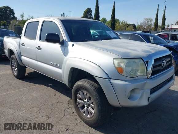 2008 Toyota Tacoma PreRunner with VIN 5TEJU62N38Z487744, listed as a IAAI auction lot 41828502 with 258,537 mi miles. Bid and sale history available at carsss.com. Image 1.