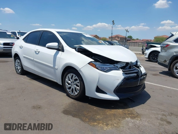 2018 Toyota Corolla L z VIN 2T1BURHE3JC076160, wystawiony jako IAAI lot #42395672 z przebiegiem 77 101 mil mil oraz . Historia ofert i sprzedaży dostępna na DreamBid. Obrazek 1.