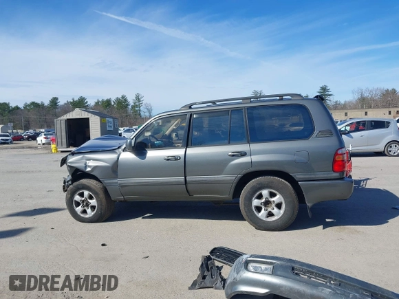1999 Toyota Land Cruiser with VIN JT3HT05J5X0045784, listed as a IAAI auction lot 41886919 with 505,121 mi miles. Bid and sale history available at carsss.com. Image 15.