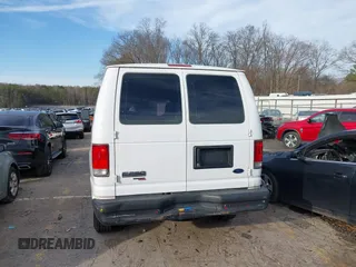 2013 Ford Econoline Cargo Commercial z VIN 1FTNE2EL8DDA63769, wystawiony jako IAAI lot #41520478 z przebiegiem 156 000 mil mil oraz . Historia ofert i sprzedaży dostępna na DreamBid. Obrazek 16.