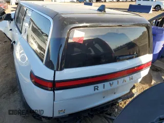 2023 Rivian R1S Launch Edition with VIN 7PDSGABL3PN003708, listed as a Copart auction lot 71564604 with Not Provided miles and Salvage Title. Bid and sale history available at carsss.com. Image 6.
