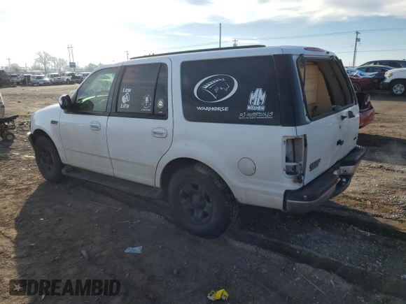 1998 Ford Expedition XLT with VIN 1FMRU17LXWLB16987, listed as a Copart auction lot 45755405 with 152,436 mi miles and Salvage Title. Bid and sale history available at carsss.com. Image 2.