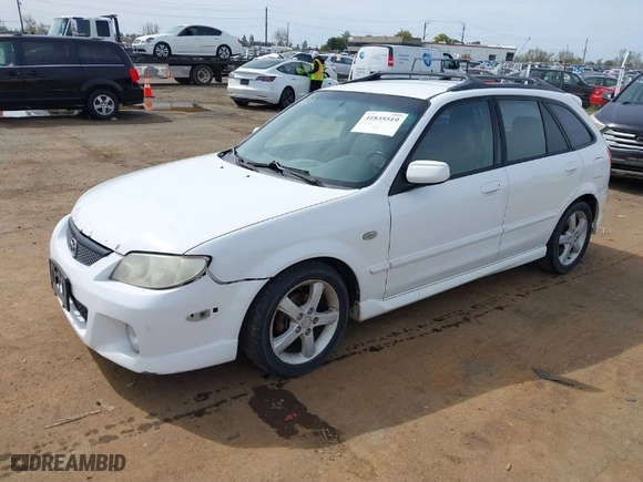 2002 Mazda Protege5 with VIN JM1BJ245521616216, listed as a IAAI auction lot 41835519 with 179,620 mi miles. Bid and sale history available at carsss.com. Image 2.