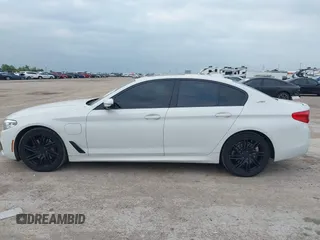2019 BMW 5 Series 530e with VIN WBAJA9C58KB389245, listed as a IAAI auction lot 42111193 with 88,383 mi miles and . Bid and sale history available at DreamBid. Image 14.