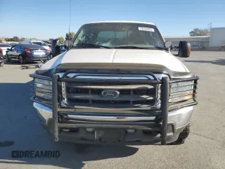 2003 Ford Super Duty F-250 XL with VIN 1FTNW21S93ED16066, listed as a Copart auction lot 73352924 with 250,741 mi miles and Salvage Title. Bid and sale history available at carsss.com. Image 5.