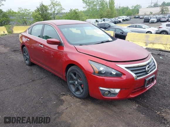 2013 Nissan Altima SV with VIN 1N4AL3AP4DC178495, listed as a IAAI auction lot 42165637 with 80,437 mi miles and . Bid and sale history available at carsss.com. Image 1.