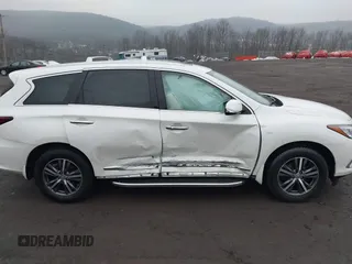 2018 Infiniti QX60 with VIN 5N1DL0MM8JC504233, listed as a IAAI auction lot 41474743 with 111,555 mi miles. Bid and sale history available at carsss.com. Image 13.