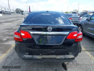 2019 Nissan Sentra SR with VIN 3N1AB7AP3KY333145, listed as a IAAI auction lot 41939140 with 123,502 mi miles. Bid and sale history available at carsss.com. Image 18.