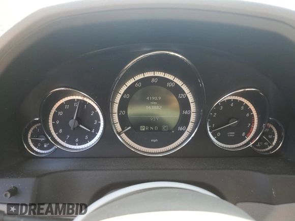 2010 Mercedes-Benz E 550 with VIN WDDKJ7CB8AF029858, listed as a Copart auction lot 62752575 with 163,882 mi miles and Clean title. Bid and sale history available at DreamBid. Image 9.