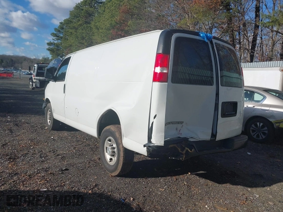 2020 Chevrolet Express Cargo with VIN 1GCWGAFPXL1145075, listed as a IAAI auction lot 41215528 with 115,466 mi miles and . Bid and sale history available at DreamBid. Image 3.