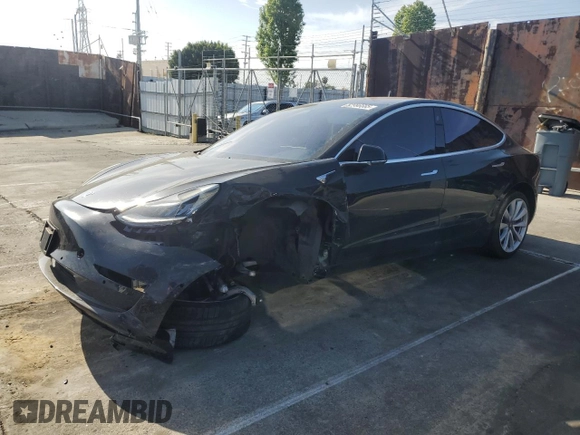 2018 Tesla Model 3 Long Range Battery z VIN 5YJ3E1EB7JF071438, wystawiony jako Copart lot #52996665 z przebiegiem 73 881 mil mil oraz Szkoda całkowita • Salvage title. Historia ofert i sprzedaży dostępna na DreamBid. Obrazek 1.