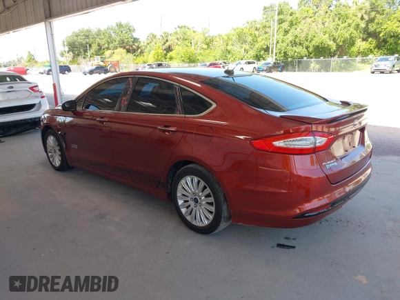 2014 Ford Fusion Titanium с VIN 3FA6P0SU3ER126548, выставлен на аукционе IAAI как лот 42634957 с пробегом 111 580 миль миль и . История ставок и продаж доступна на DreamBid. Изображение 3.
