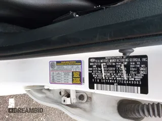 2014 Kia Sorento SX with VIN 5XYKW4A77EG449963, listed as a IAAI auction lot 41963370 with 182,072 mi miles. Bid and sale history available at carsss.com. Image 9.
