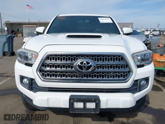 2017 Toyota Tacoma SR5 with VIN 3TMDZ5BN9HM029700, listed as a IAAI auction lot 42034375 with 86,907 mi miles. Bid and sale history available at carsss.com. Image 13.