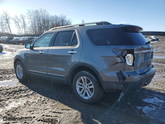 2012 Ford Explorer XLT with VIN 1FMHK8D86CGA61372, listed as a Copart auction lot 44415395 with 98,218 mi miles and Salvage Title. Bid and sale history available at carsss.com. Image 2.