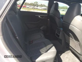 2021 Audi RS Q8 z VIN WU1ARBF16MD008966, wystawiony jako Copart lot #74957414 z przebiegiem Nie podano mil oraz Nie do naprawy. Historia ofert i sprzedaży dostępna na DreamBid. Obrazek 11.