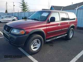 2000 Mitsubishi Montero Sport LS with VIN JA4MT31H5YP808601, listed as a IAAI auction lot 41070635 with 209,172 mi miles. Bid and sale history available at carsss.com. Image 2.
