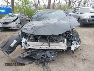2025 Toyota Camry LE z VIN 4T1DBADK6SU509451, wystawiony jako IAAI lot #42040733 z przebiegiem 22 091 mil mil oraz . Historia ofert i sprzedaży dostępna na DreamBid. Obrazek 13.