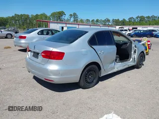 2014 Volkswagen Jetta S with VIN 3VW2K7AJ6EM220778, listed as a IAAI auction lot 42035805 with 131,524 mi miles and . Bid and sale history available at DreamBid. Image 4.