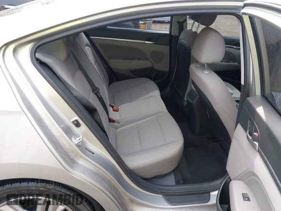 2020 Hyundai Elantra SEL z VIN 5NPD84LF9LH551715, wystawiony jako IAAI lot #41705596 z przebiegiem 120 878 mil mil oraz . Historia ofert i sprzedaży dostępna na DreamBid. Obrazek 8.