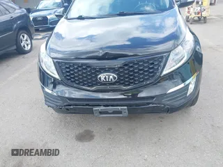 2013 Kia Sportage SX with VIN KNDPCCA61D7385219, listed as a IAAI auction lot 41945345 with 112,471 mi miles and . Bid and sale history available at carsss.com. Image 6.