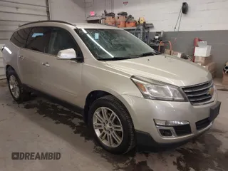 2014 Chevrolet Traverse LT with VIN 1GNKRGKD2EJ346163, listed as a IAAI auction lot 41988098 with 192,929 mi miles. Bid and sale history available at carsss.com. Image 1.