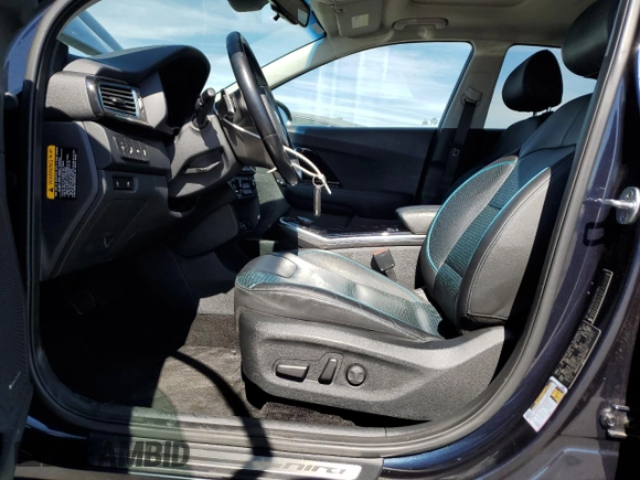 2019 Kia Niro EV EX Premium with VIN KNDCE3LG1K5027965, listed as a Copart auction lot 50657775 with 29,213 mi miles and Salvage Title. Bid and sale history available at carsss.com. Image 7.