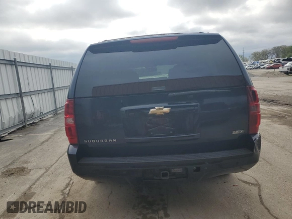 2009 Chevrolet Suburban 2LT z VIN 1GNFC26039R220026, wystawiony jako Copart lot #55475715 z przebiegiem 137 480 mil mil oraz Szkoda całkowita • Salvage title. Historia ofert i sprzedaży dostępna na DreamBid. Obrazek 6.