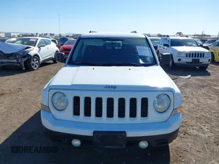 2011 Jeep Patriot Latitude with VIN 1J4NT1GB0BD105816, listed as a IAAI auction lot 41330180 with 143,431 mi miles. Bid and sale history available at carsss.com. Image 12.
