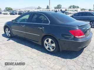 2005 Acura RL with VIN JH4KB16575C007995, listed as a IAAI auction lot 42638944 with 241,591 mi miles and . Bid and sale history available at DreamBid. Image 3.