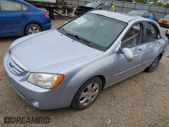 2006 Kia Spectra EX z VIN KNAFE121465362915, wystawiony jako IAAI lot #42367012 z przebiegiem 137 295 mil mil oraz . Historia ofert i sprzedaży dostępna na DreamBid. Obrazek 2.