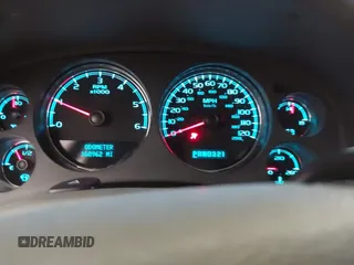 2007 Chevrolet Avalanche LTZ z VIN 3GNEC12037G144865, wystawiony jako IAAI lot #42592982 z przebiegiem 160 962 mil mil oraz . Historia ofert i sprzedaży dostępna na DreamBid. Obrazek 7.