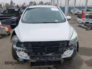 2017 Ford Escape SE with VIN 1FMCU0GD6HUC27154, listed as a IAAI auction lot 42172576 with 133,261 mi miles and . Bid and sale history available at carsss.com. Image 13.