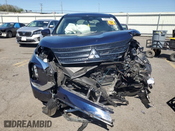 2022 Mitsubishi Outlander SE z VIN JA4J3UA82NZ008962, wystawiony jako Copart lot #54831055 z przebiegiem Nie podano mil oraz Szkoda całkowita • Salvage title. Historia ofert i sprzedaży dostępna na DreamBid. Obrazek 5.